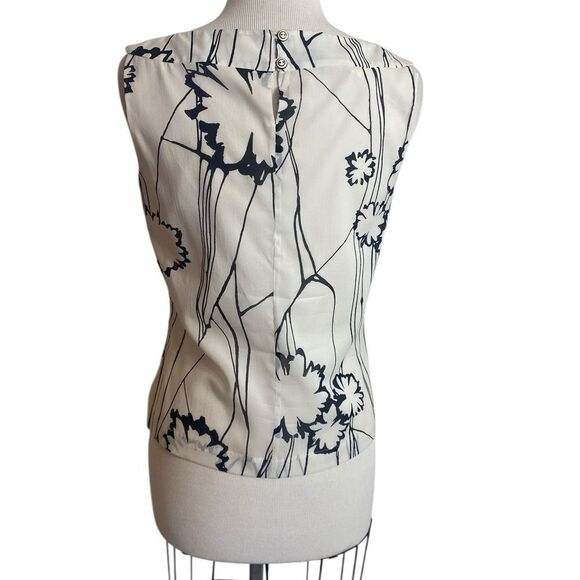 St John P-XL silk blouse cream and black NWT. - Picture 6 of 10